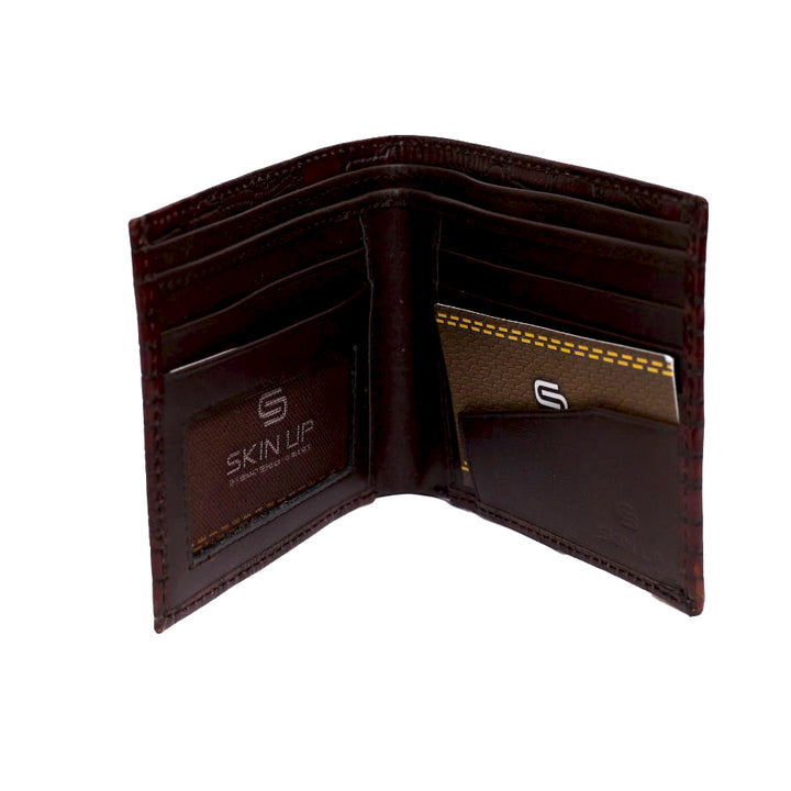 Stylish Bifold with Multiple Card Slots - Levo